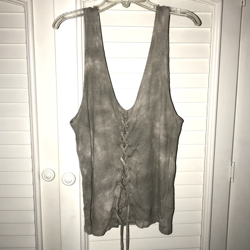 Semi cropped, lace up tank top